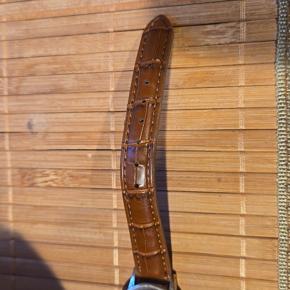 Accutime Vintage World Watch urban outfitters pleather brown band y2k - Picture 6 of 6